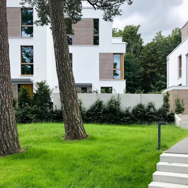 FRANK bietet kleine WEGs flexible, digitale Verwaltungspakete für effiziente Gemeinschaften.