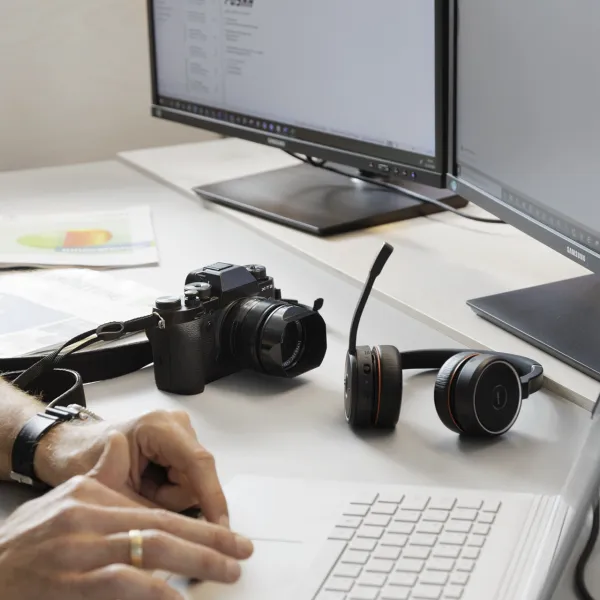 News Foto New Work FRANKsches Quartier Pressesprecher FRANK Unternehmenskommunikation